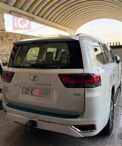 تۆیۆتا لاند کروزەر